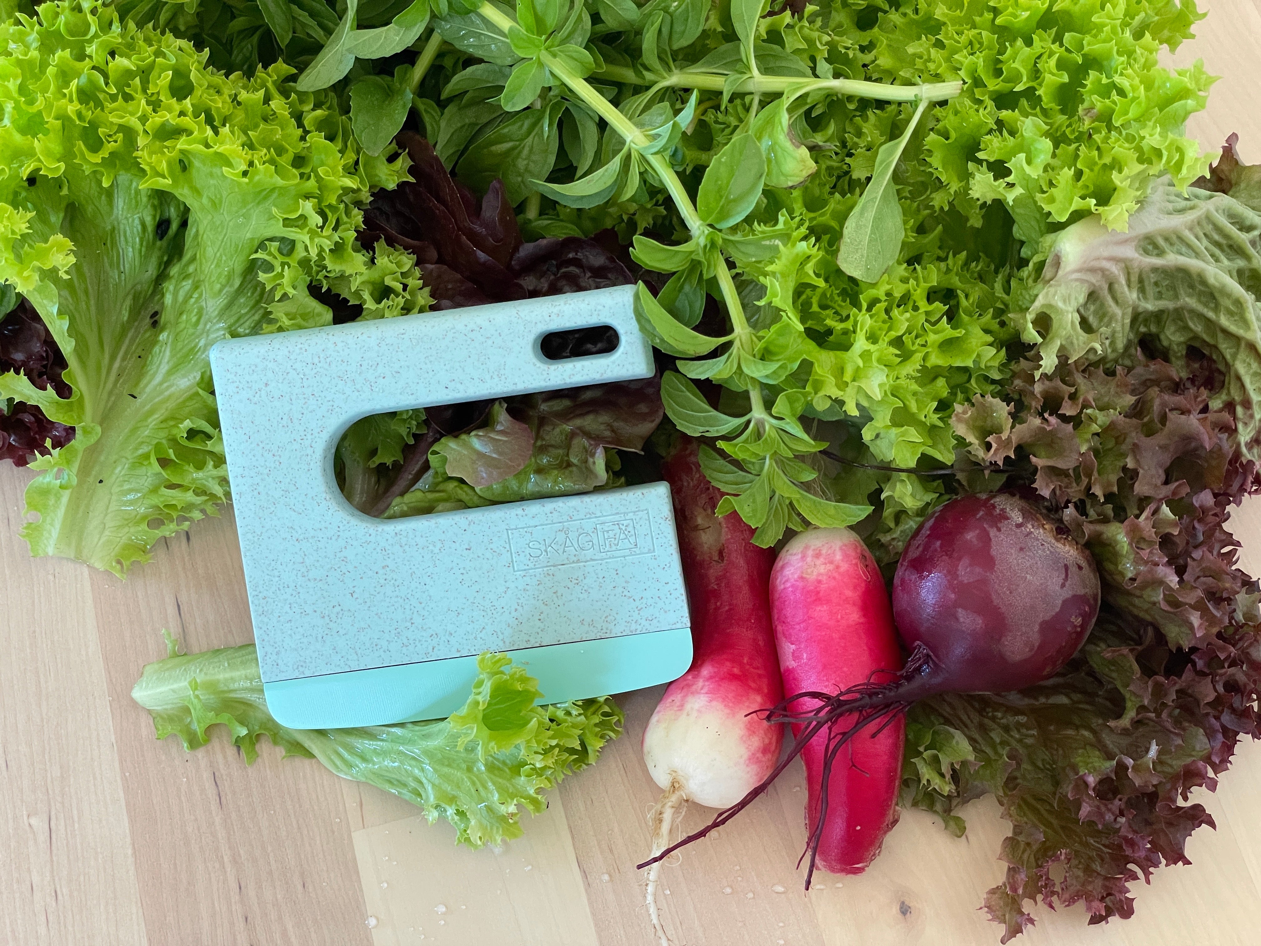 Klyv Knife - Waldorf Montessori-Inspired, Safe, Eco-Friendly Initiation Knife for Kids, Promotes Healthy Eating & Motor Skills, Made with 30% Wheat Fiber