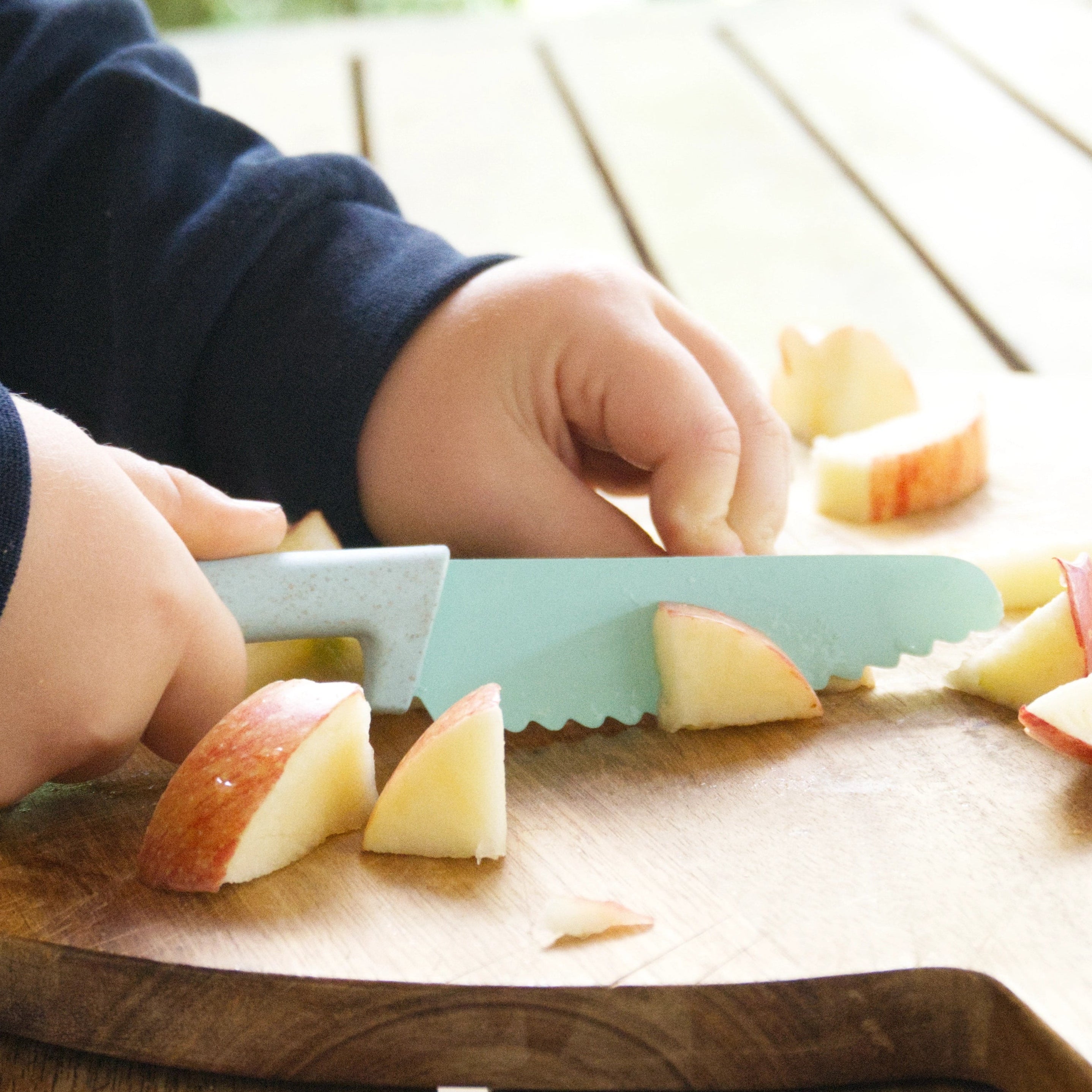 Klyv classic the world’s safest kids knife