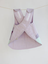 Laden Sie das Bild in den Galerie-Viewer, Vinklar Bib Apron Coal Harbour