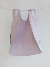 Laden Sie das Bild in den Galerie-Viewer, Vinklar Bib Apron Coal Harbour