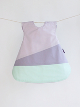 Laden Sie das Bild in den Galerie-Viewer, Vinklar Bib Apron Coal Harbour